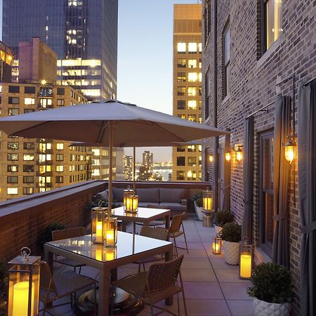 Westhouse Hotel นิวยอร์ก ภายนอก รูปภาพ The rooftop lounge at the Mandarin Oriental